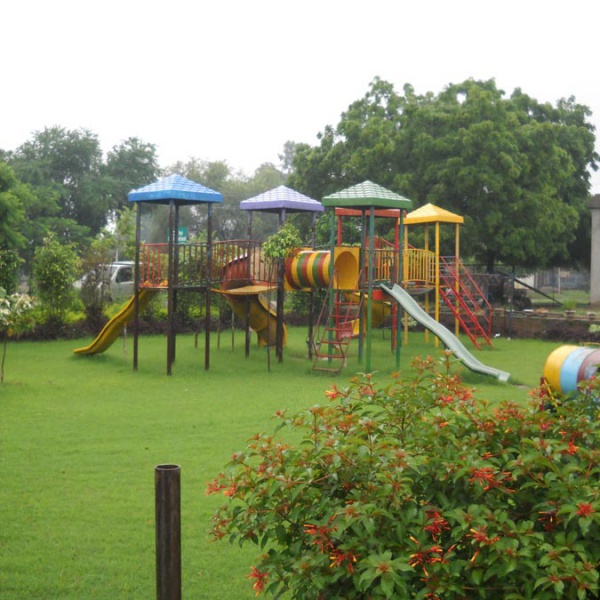 PLAY GROUND