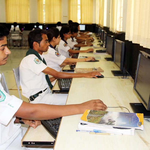COMPUTER LAB
